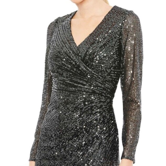 Mac Duggal 26940 Long Sleeve Sequin Dress size 6 NWT - Picture 3 of 11
